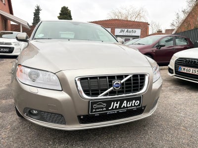 Volvo V70 2,5 T Summum aut. 5d