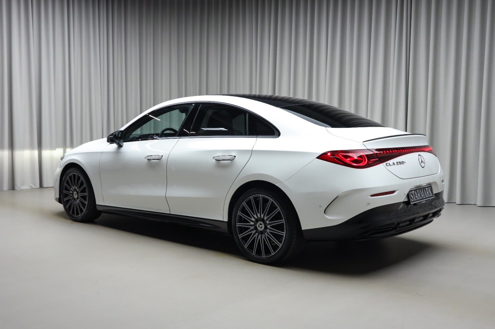 Mercedes-Benz CLA 250+ (2/8)