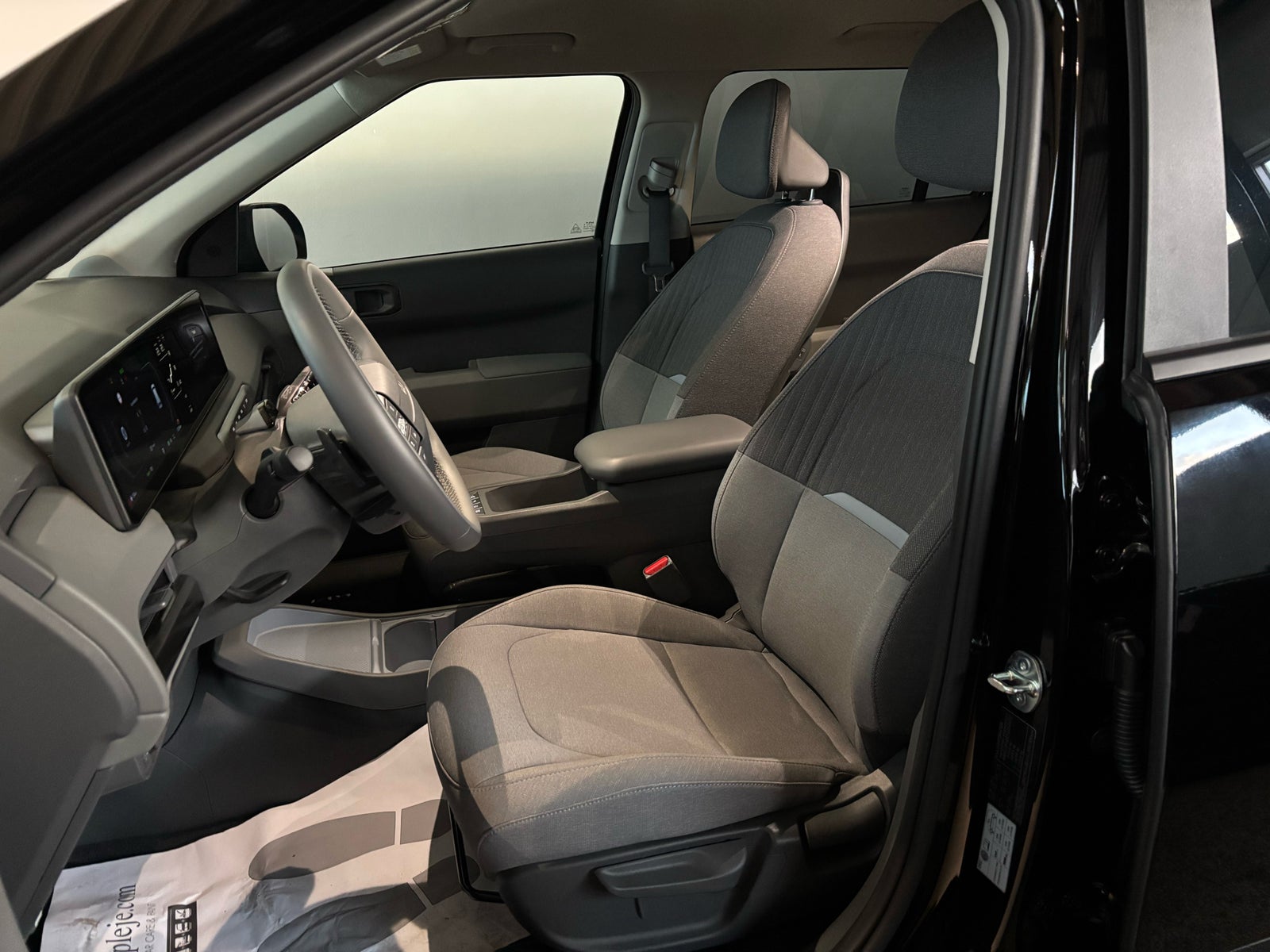 Kia EV3 Long Range Access