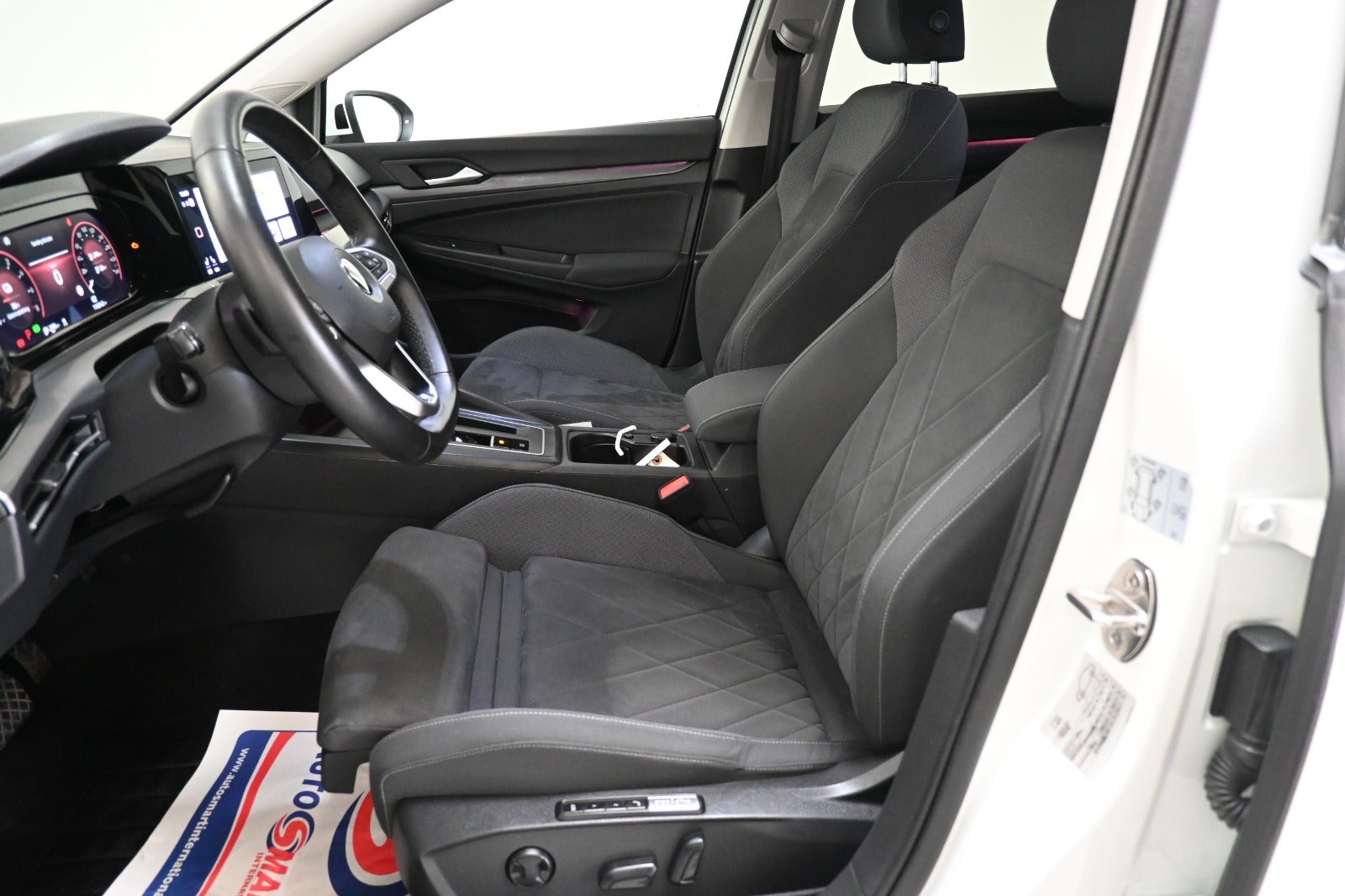 VW Golf VIII eHybrid DSG