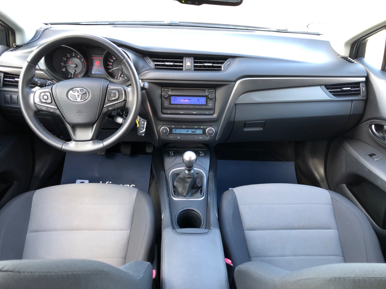 Toyota Avensis 2016