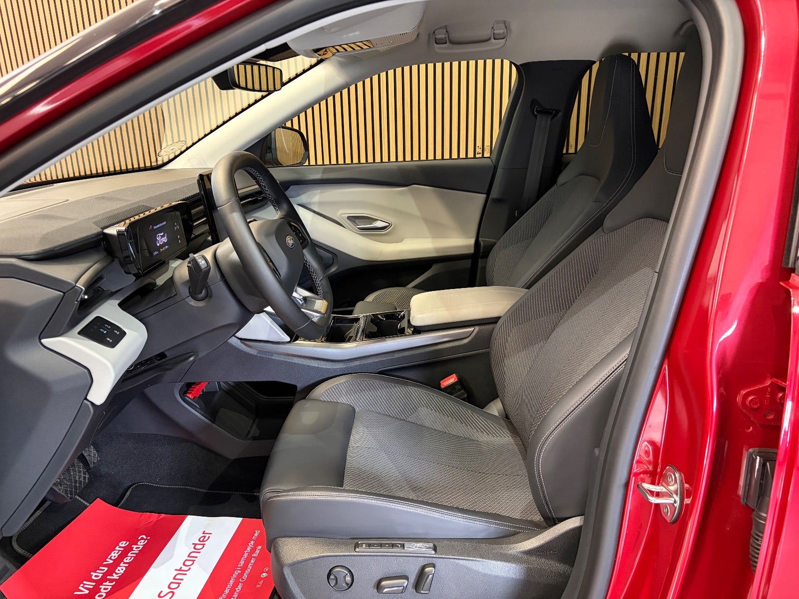 Billede af Ford Explorer 82 Select Extended Range