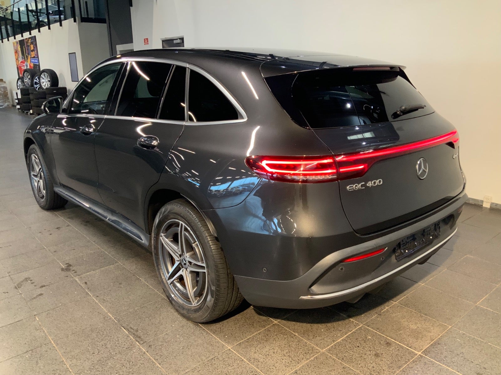 Mercedes-Benz EQC 400