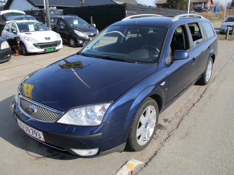 Ford Mondeo 170 Trend stc. aut.