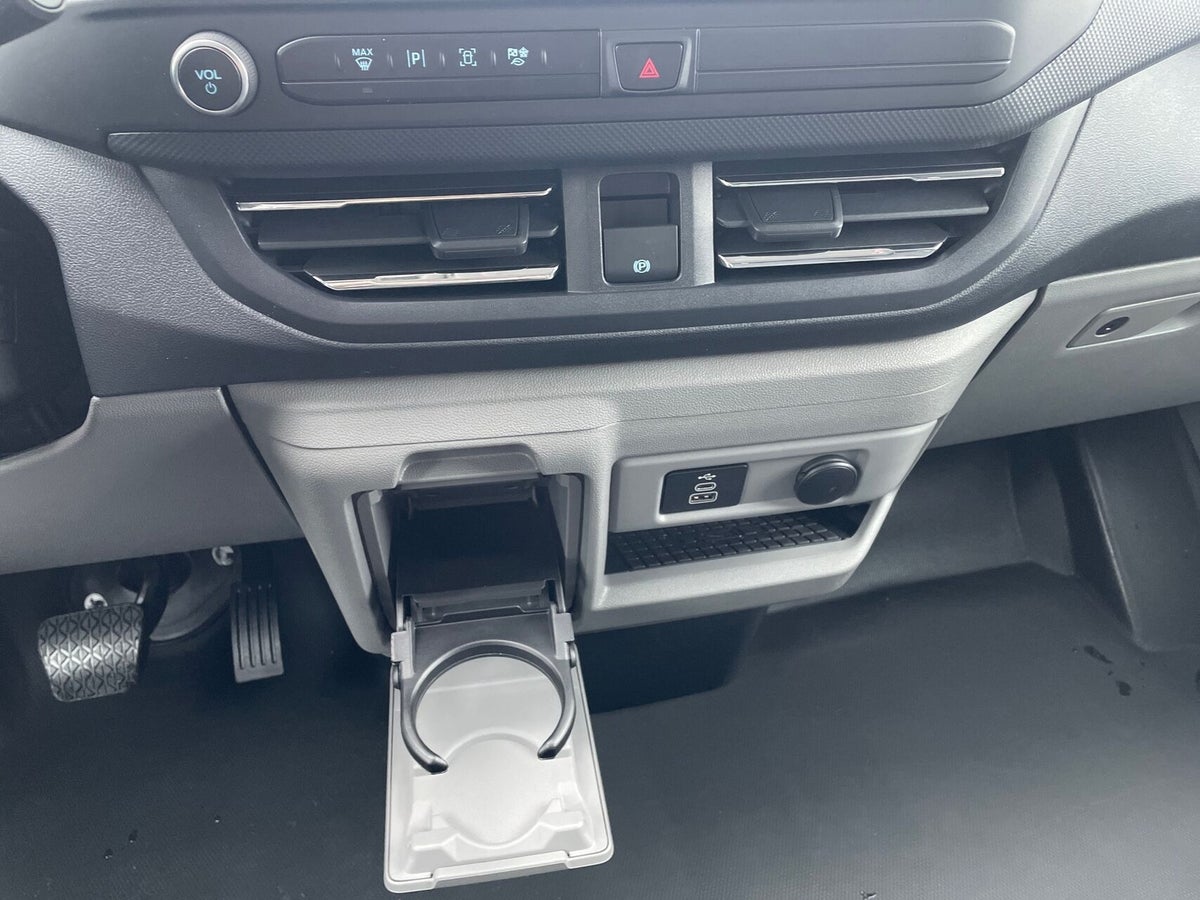 Ford E-Transit Custom 320S Limited billede 15