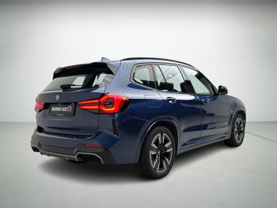 BMW iX3 Charged M-Sport billede 1