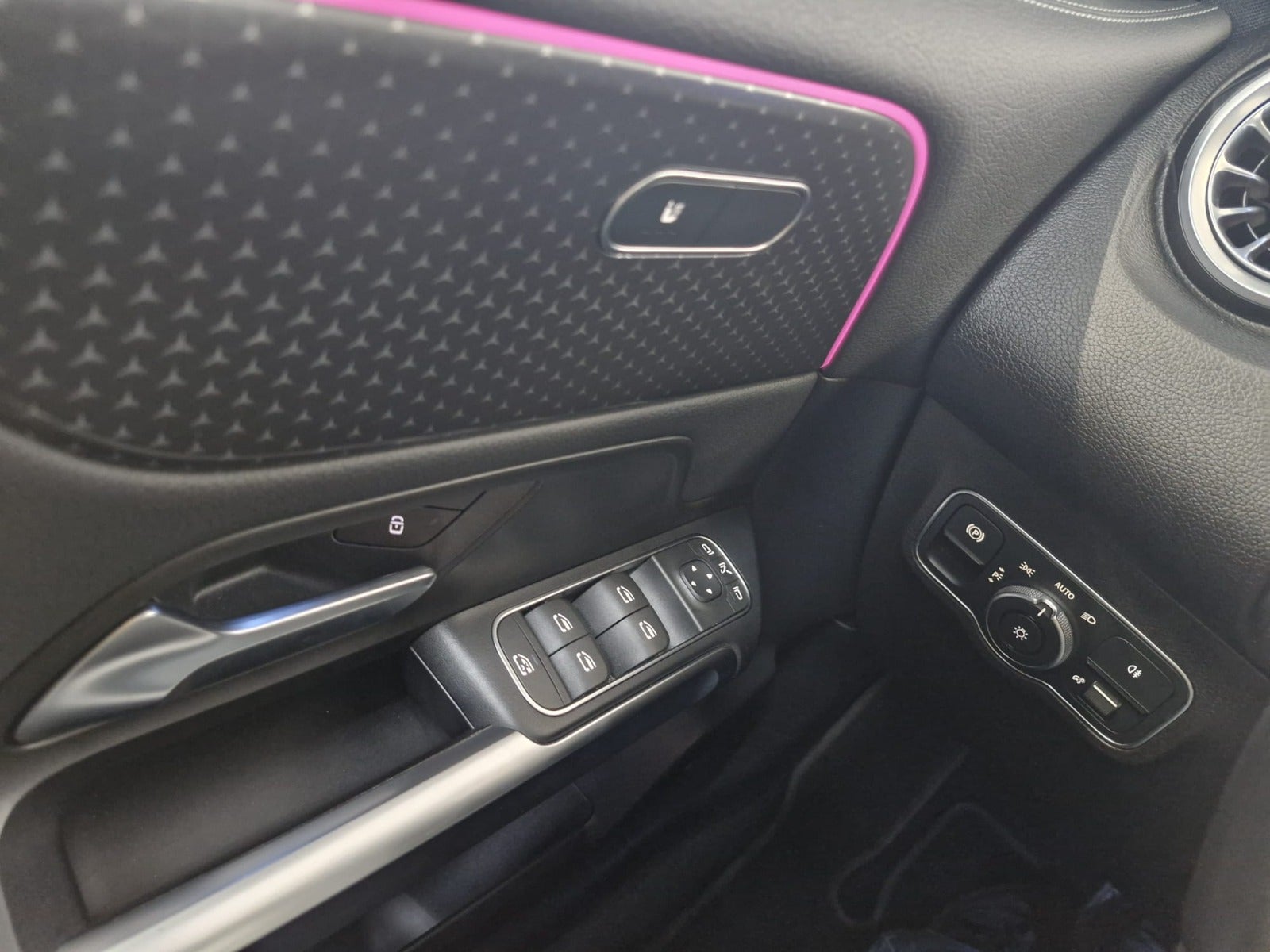 Billede af Mercedes EQB250+ Progressive 7prs