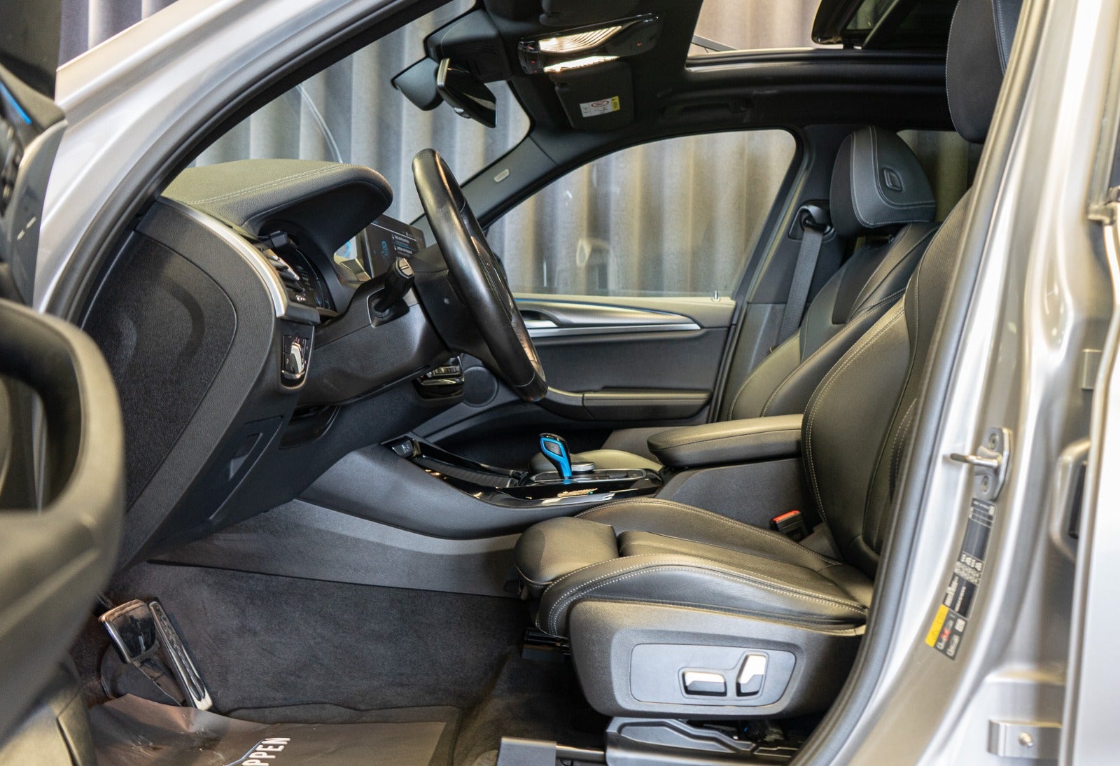 Billede af BMW iX3  Charged M-Sport