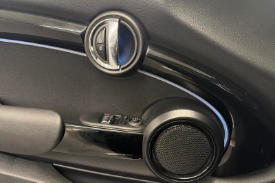 MINI Cooper SE Essential