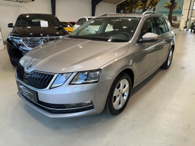 Skoda Octavia TDi 115 Style Combi DSG
