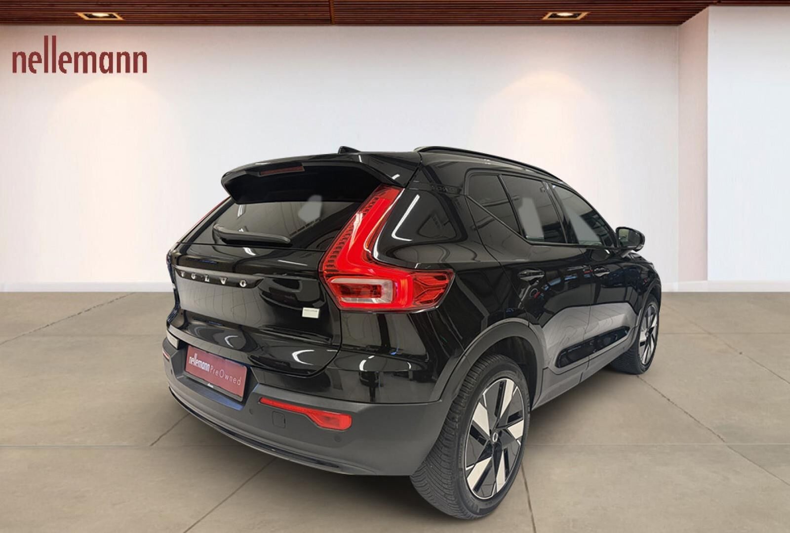 Volvo XC40 Standard Range Plus
