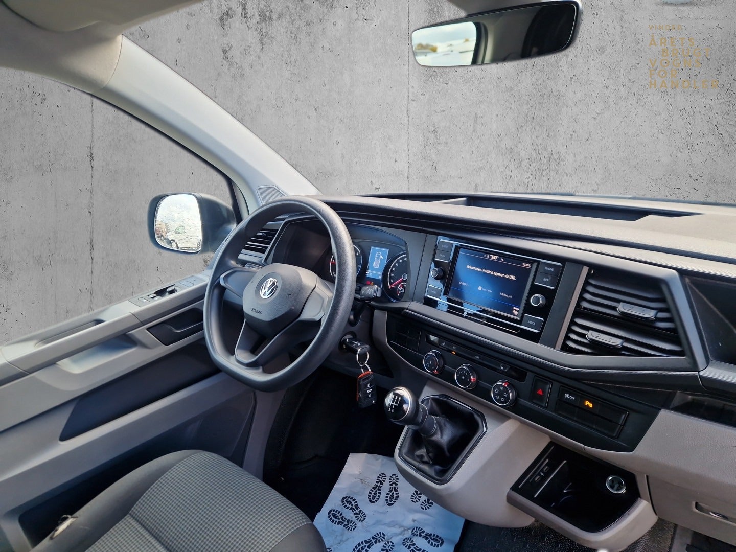 Billede af VW Transporter 2,0 TDi 110 Kassevogn kort