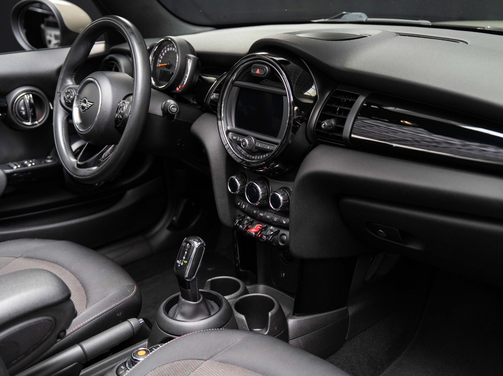 Gallery image 17 of 17