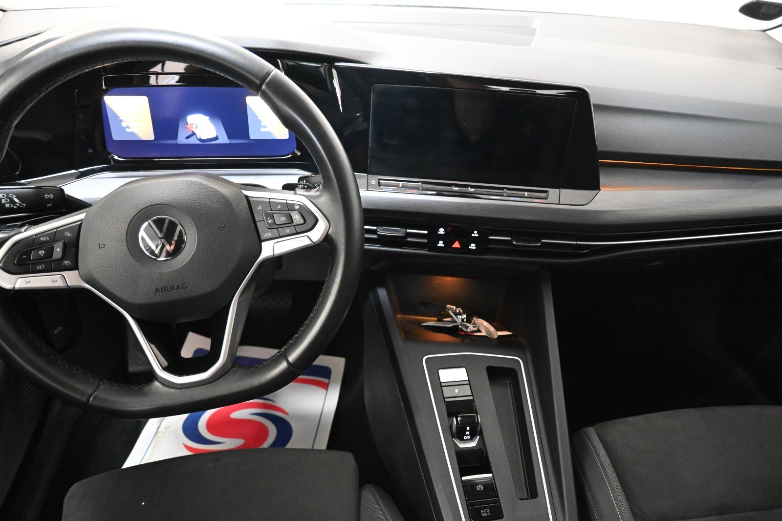 VW Golf VIII eHybrid DSG