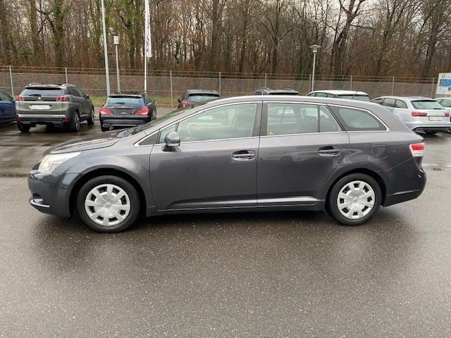 Billede af Toyota Avensis 1,6 VVT-i T1 stc.