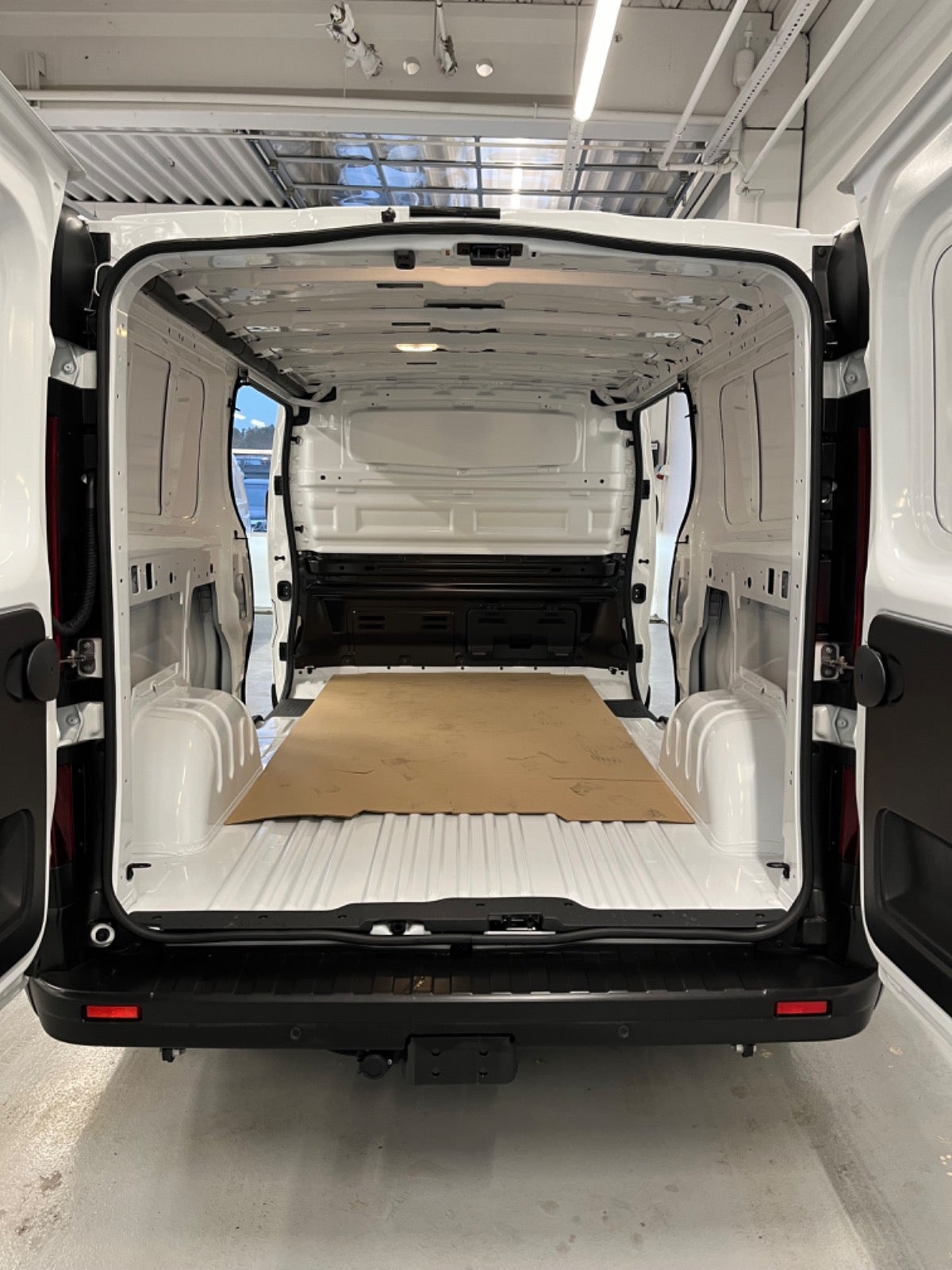 Billede af Renault Trafic 2,0 dCi 150 L2H1 Tekno EDC