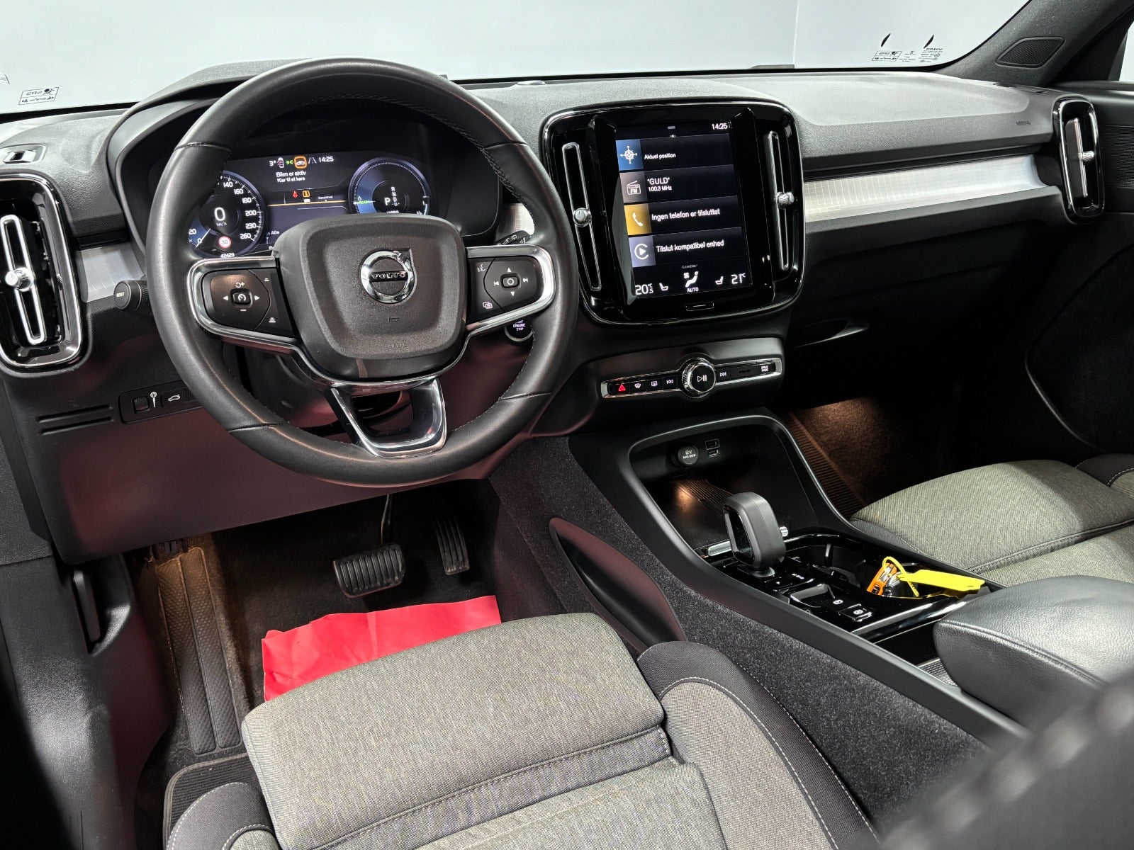 Billede af Volvo XC40 1,5 T4 ReCharge Plus Dark aut.