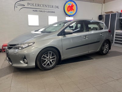 Toyota Auris 2,0 D-4D T2+ 5d