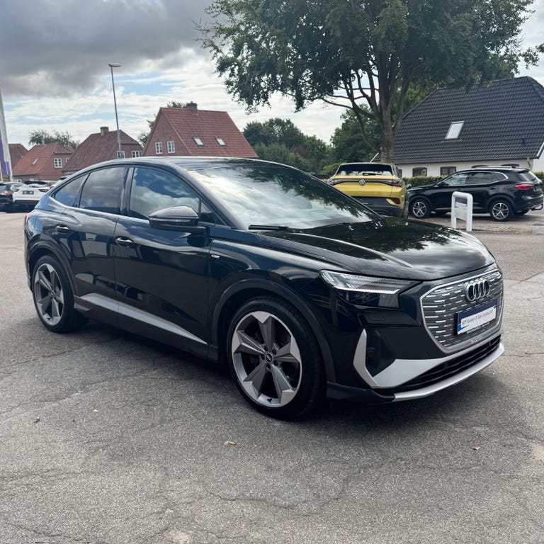 Audi Q4 e-tron S-line quattro