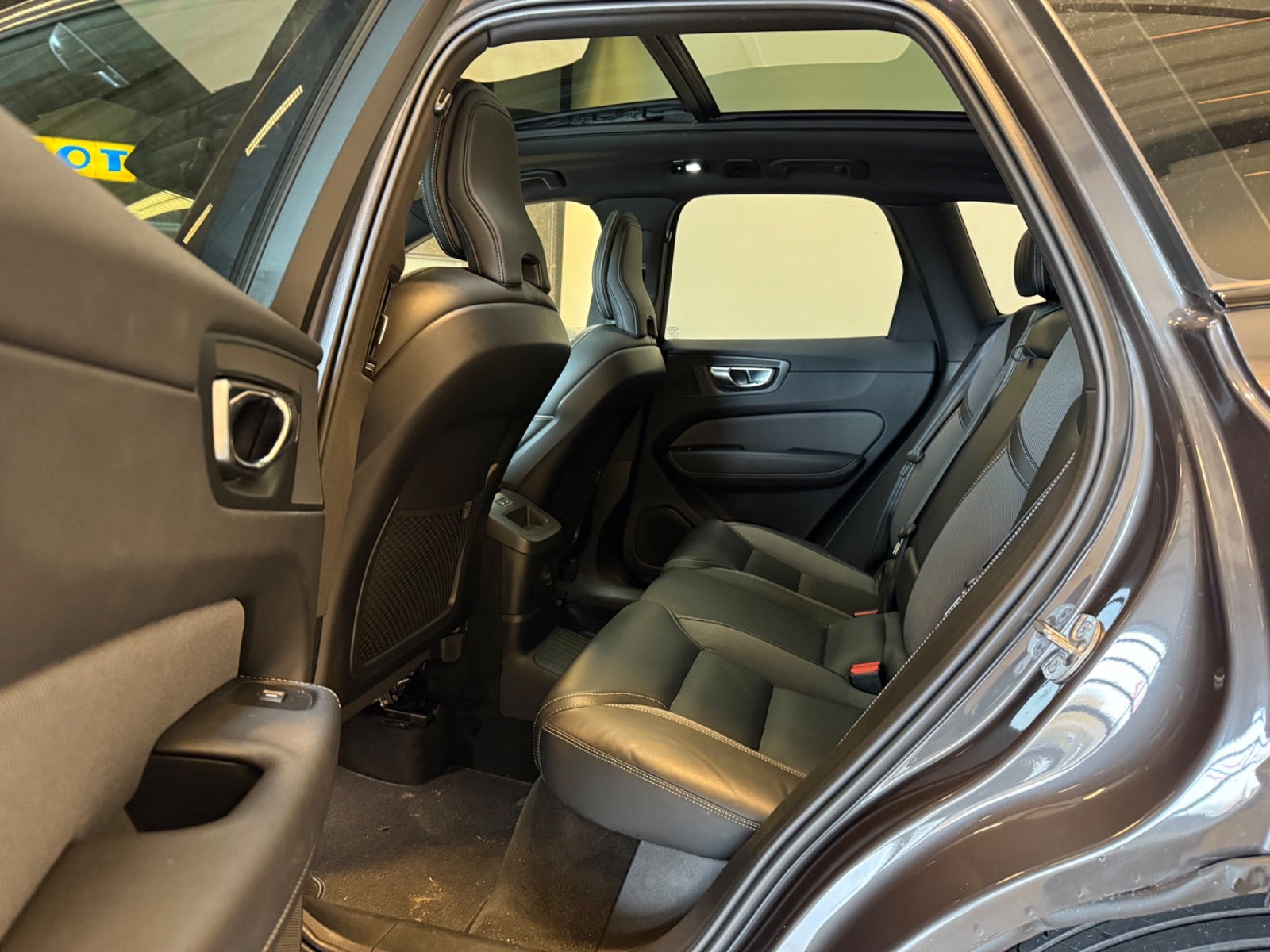 Volvo XC60 T6 ReCharge R-Design aut. AWD