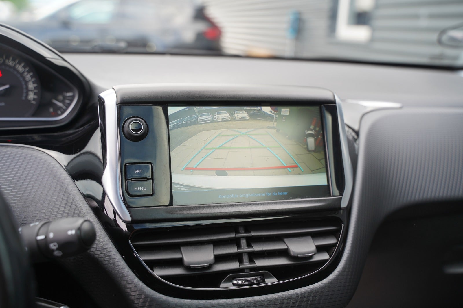 Billede af Peugeot 208 1,6 BlueHDi 100 Allure Sky