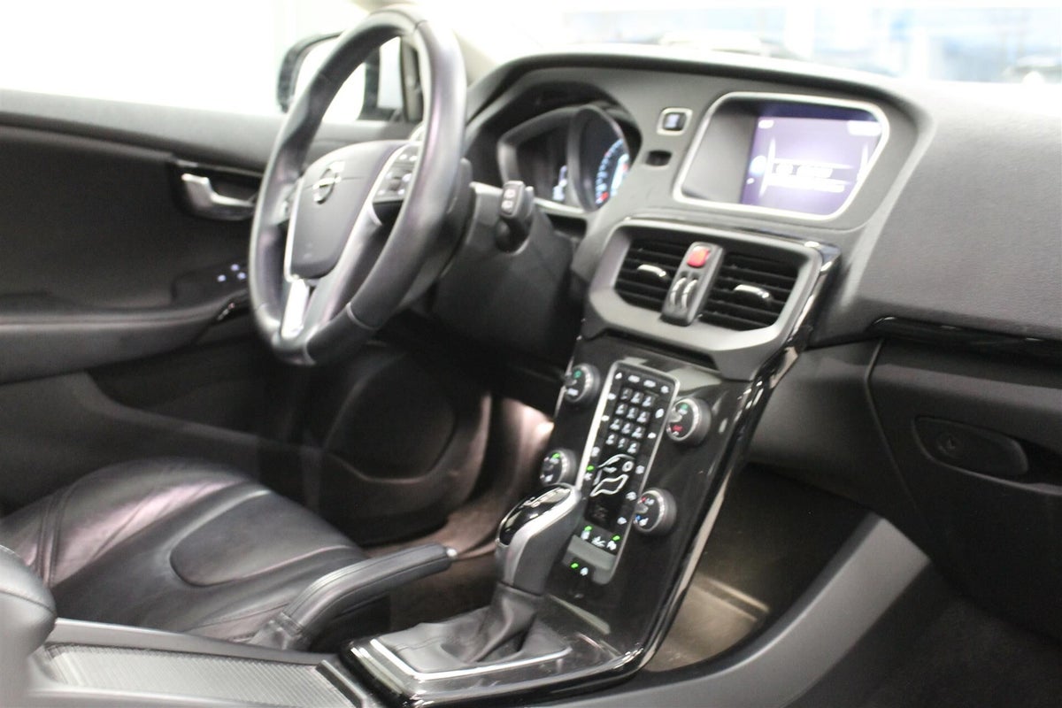 Volvo V40 T3 152 Momentum aut. billede 14