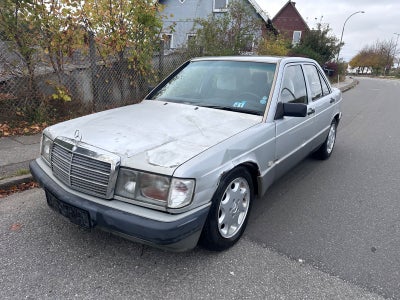 Mercedes 190 E 2,0 aut. 4d