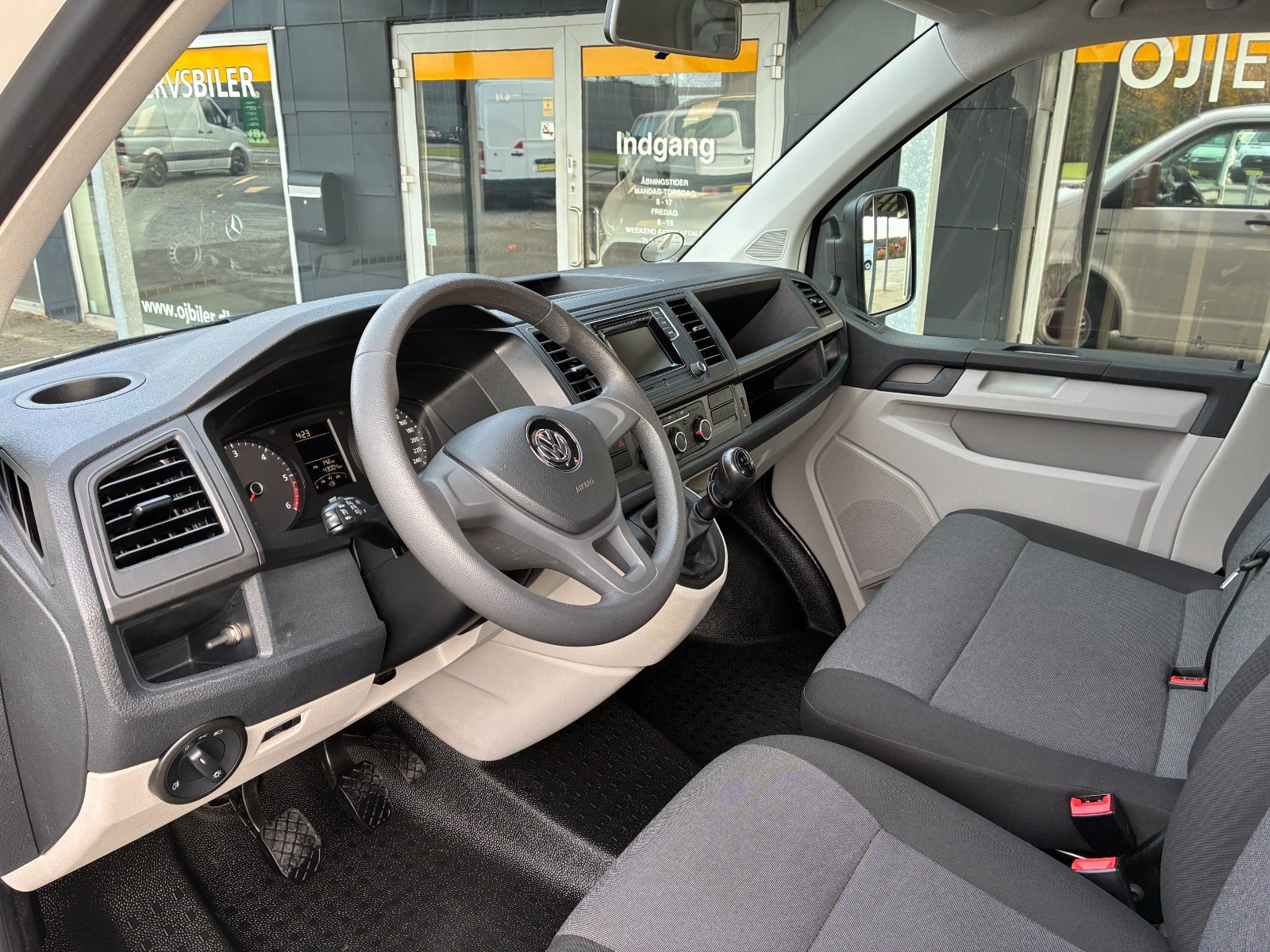 VW Transporter TDi 102 Db.Kab m/lad