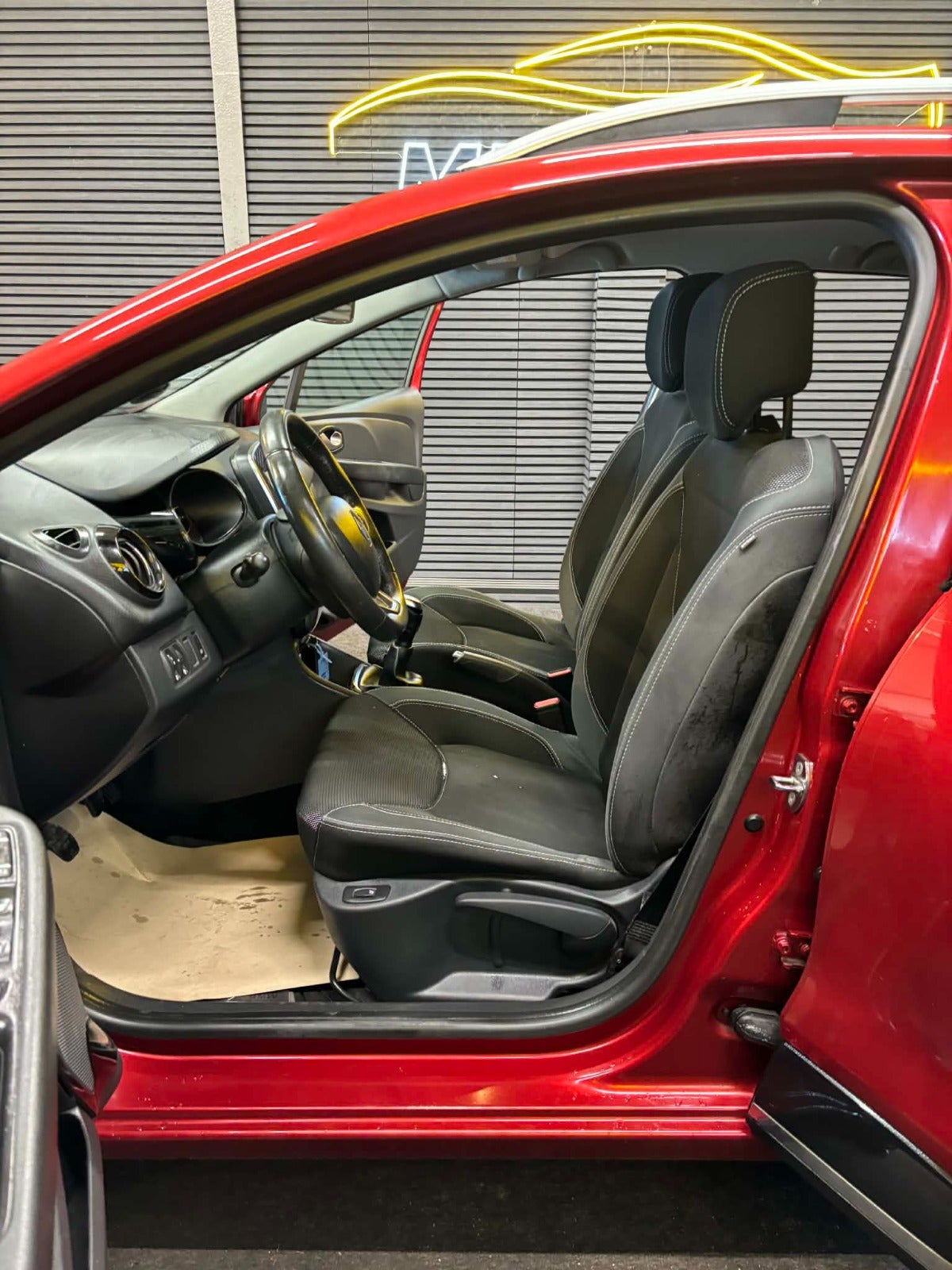 Billede af Renault Clio IV 0,9 TCe 90 Limited Sport Tourer