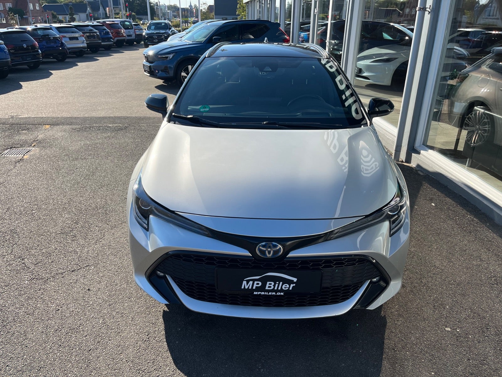 Billede af Toyota Corolla 1,8 Hybrid H3 Design Touring Sports MDS