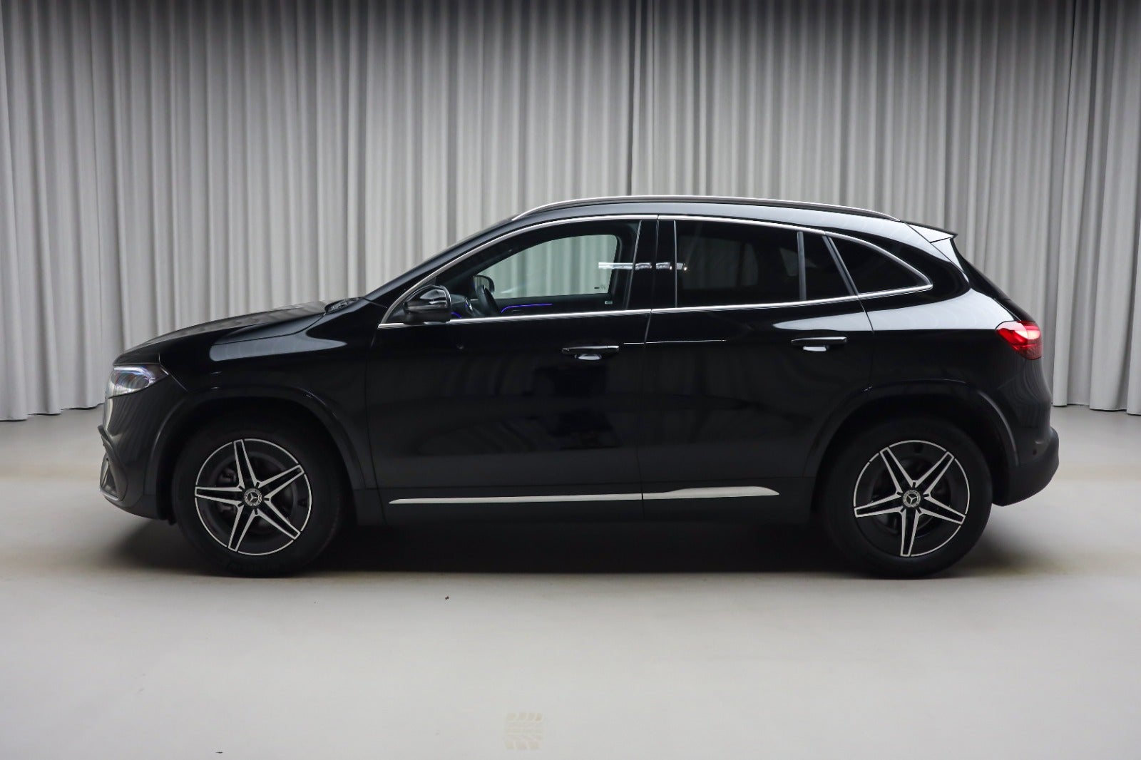 Mercedes-Benz EQA 250+ (6/8)