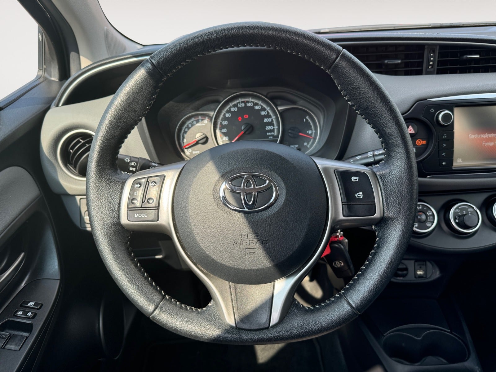 Toyota Yaris 2016