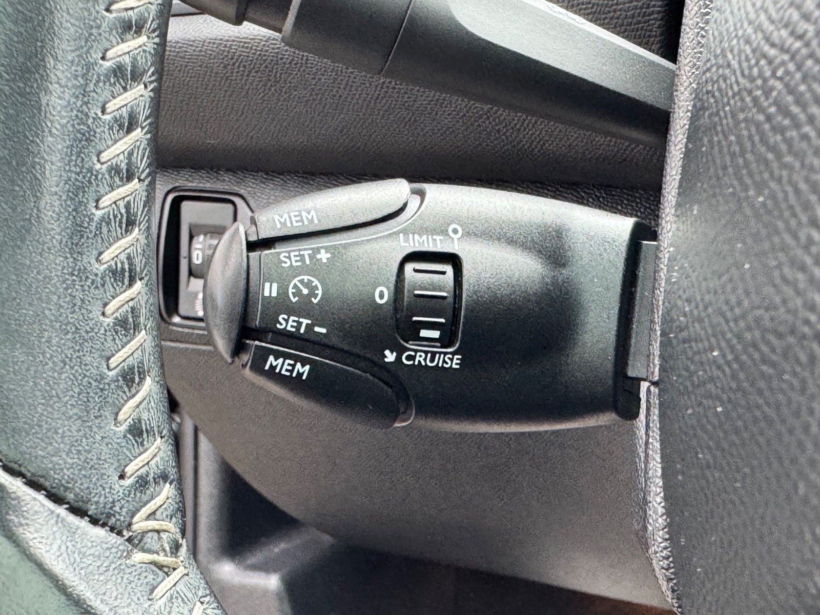 Billede af Peugeot 308 1,6 BlueHDi 120 Allure Sky