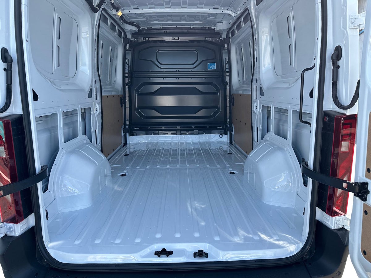 Renault Master V T35 E-Tech L2H2 Kassevogn Tekno billede 12
