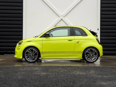 Abarth 500e  Scorpionissima Cabrio 2d