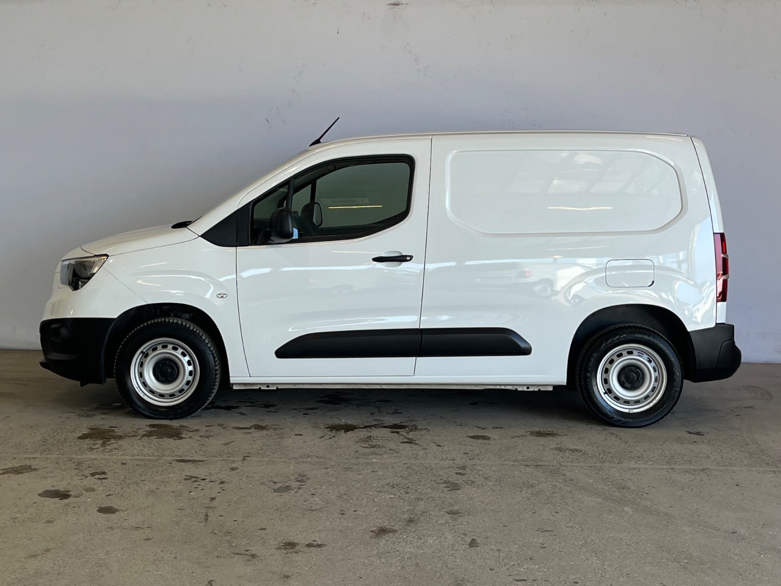 Opel Combo D 102 Enjoy+ L1V1
