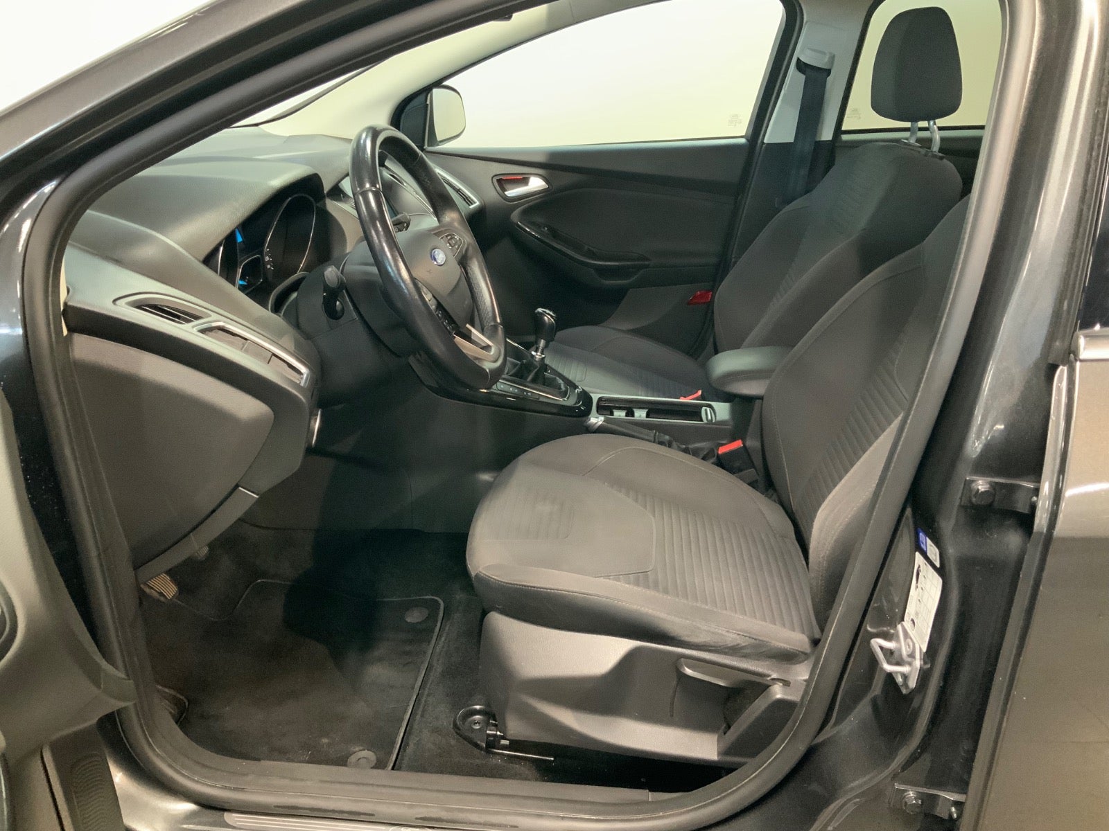 Ford Focus (6/8)