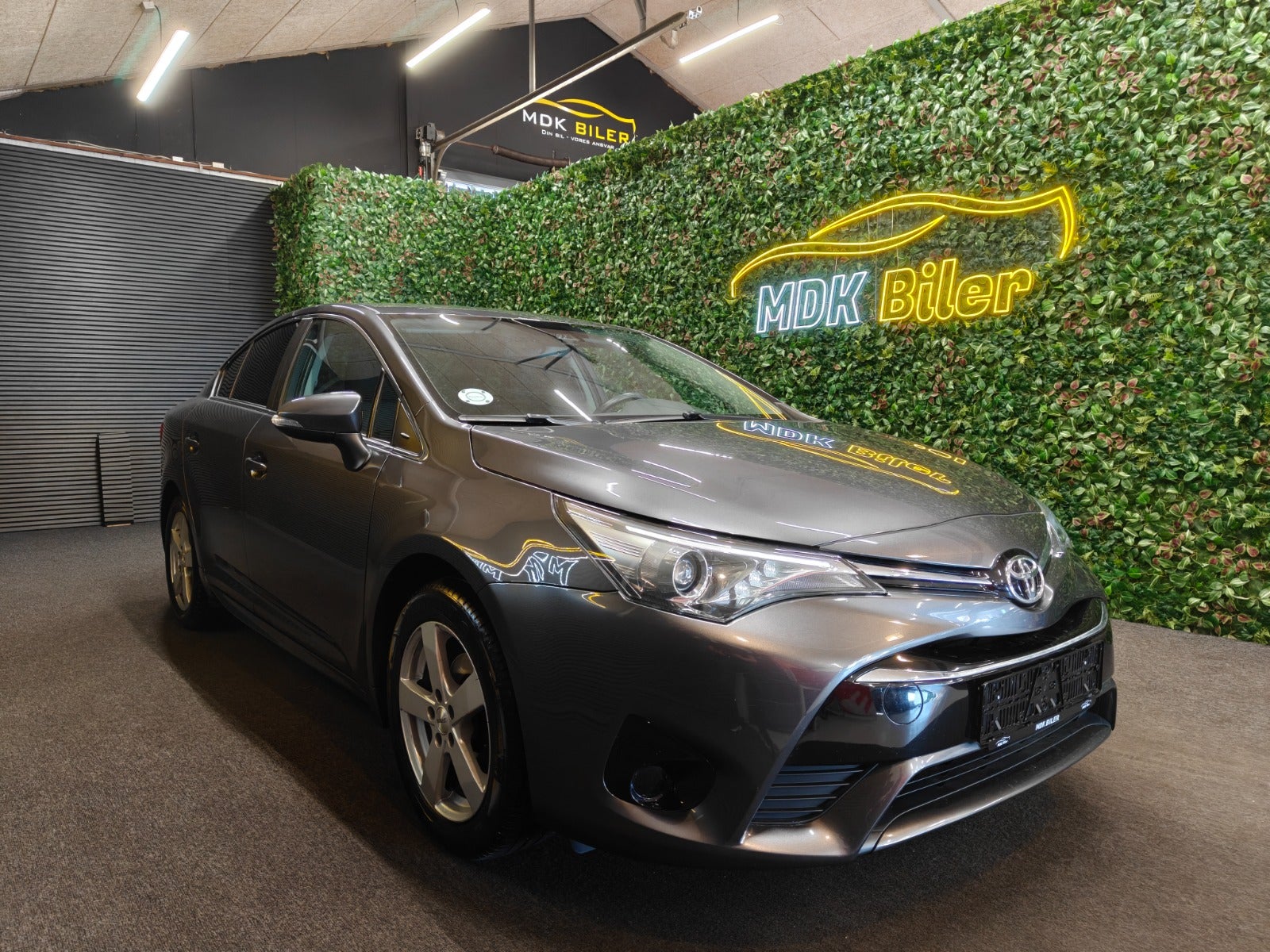 Billede af Toyota Avensis 1,6 VVT-i T1