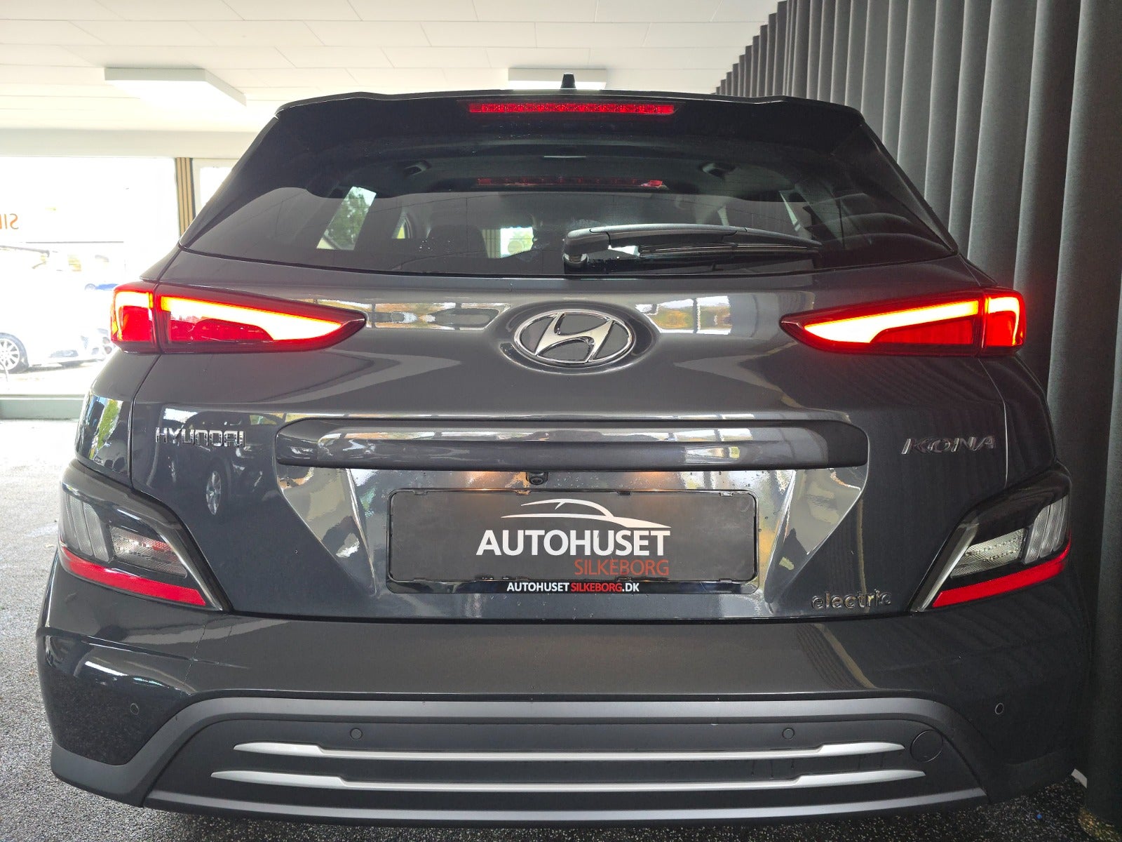 Hyundai Kona EV Trend