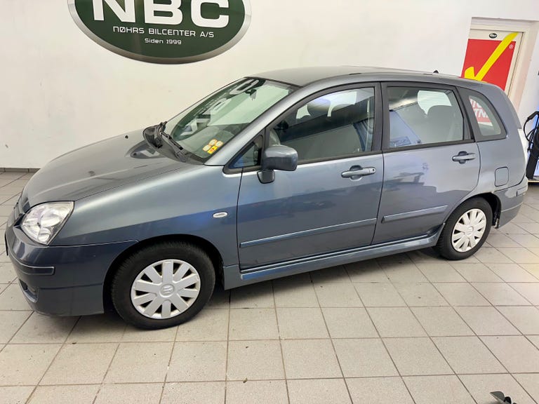 Suzuki Liana 