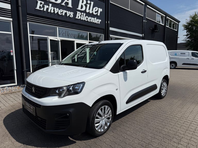 Peugeot Partner BlueHDi 100 L1V1 Plus Van