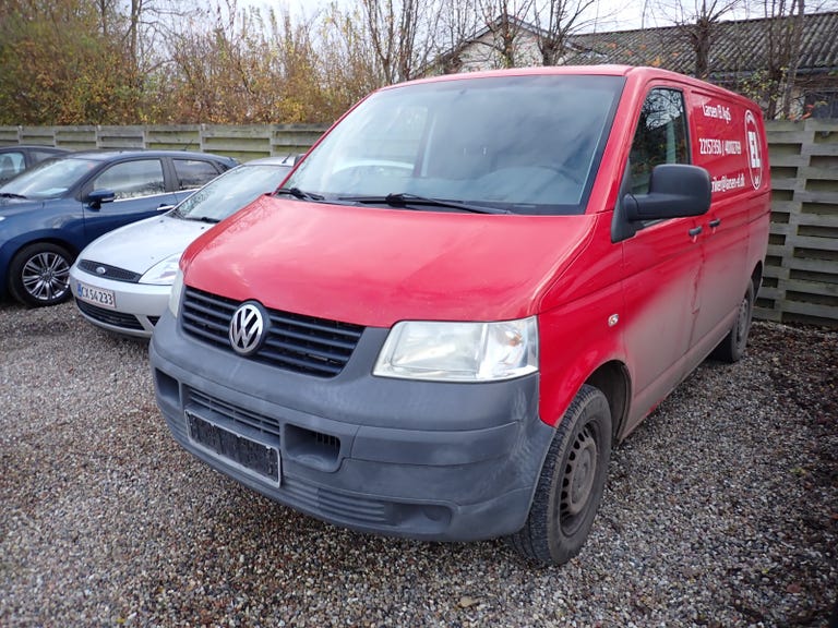 VW Transporter TDi 130 Kassevogn kort