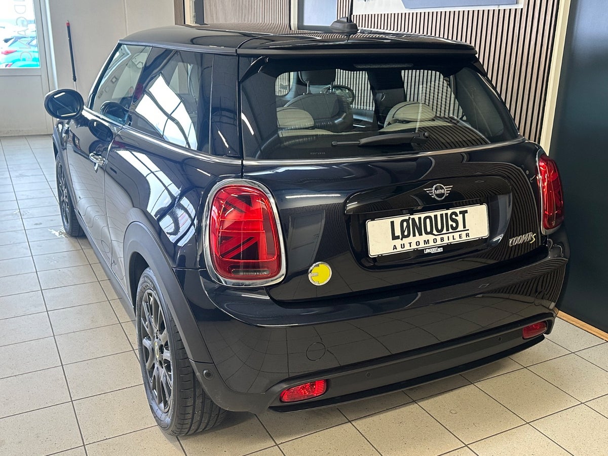 MINI Cooper SE Edition Premium Plus