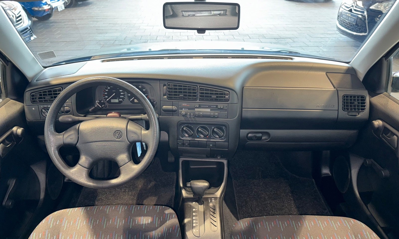 Billede af VW Golf III 1,8 GL aut.