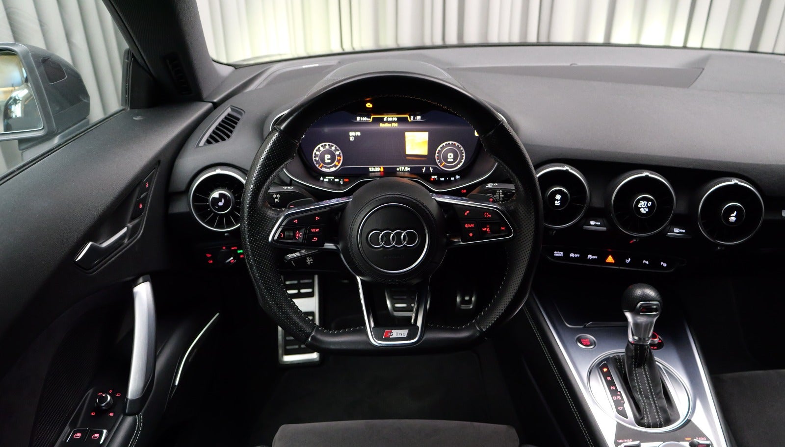 Audi TT TFSi 230 Coupé quattro S-tr.