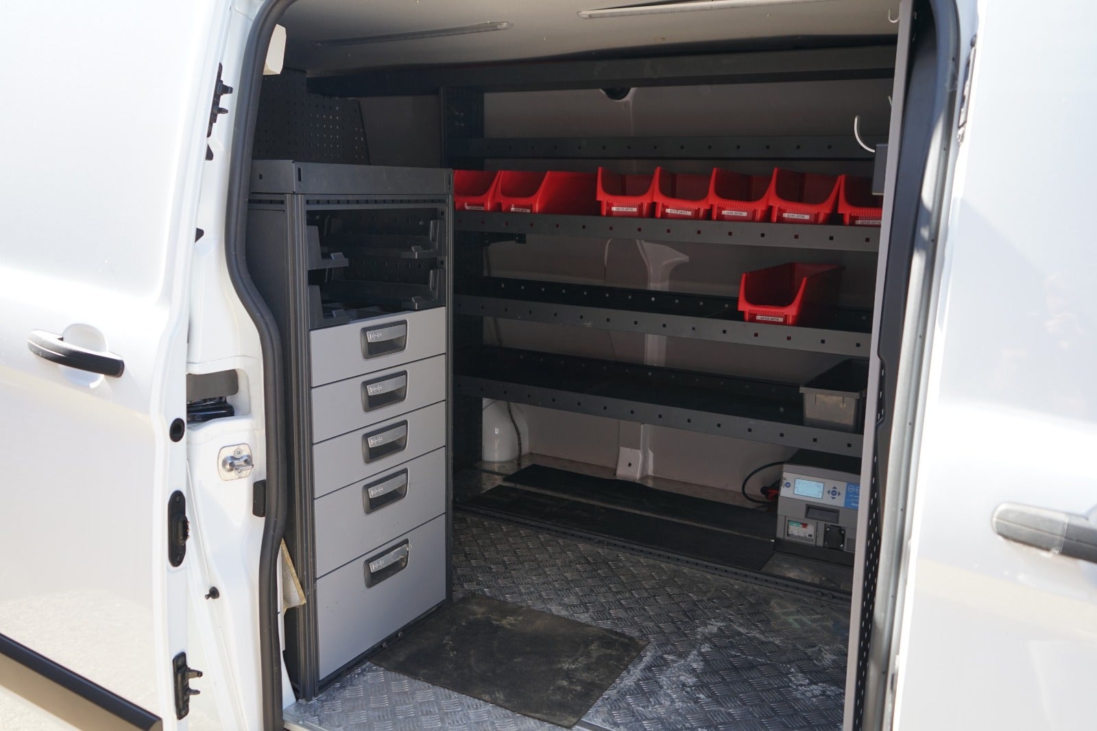Billede af Ford Transit Custom 300L 2,0 TDCi 130 Trend aut.