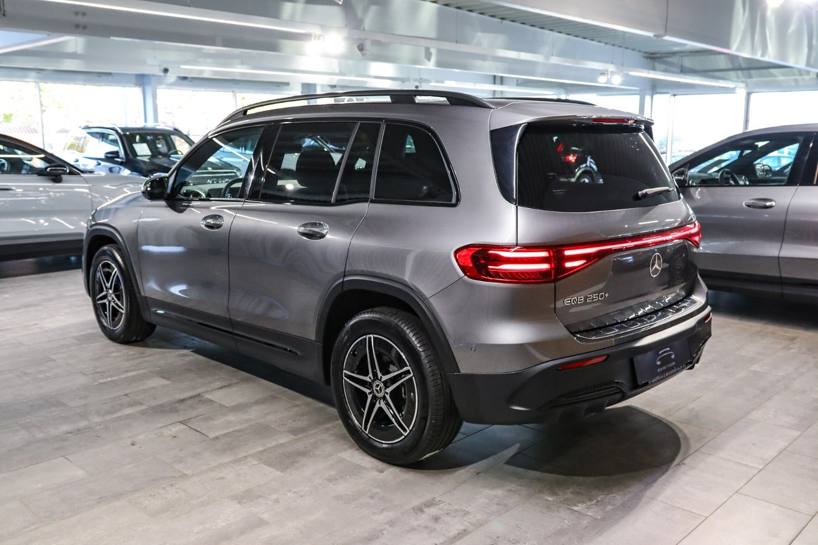 Billede af Mercedes EQB250+  AMG Line Advance Plus 7prs