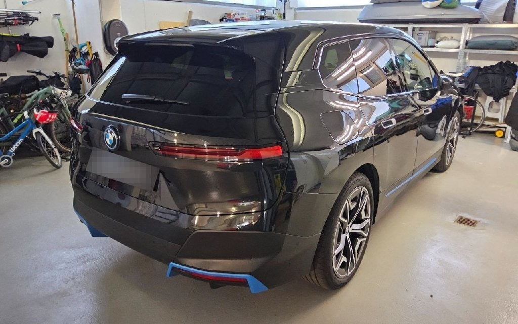 BMW iX xDrive40
