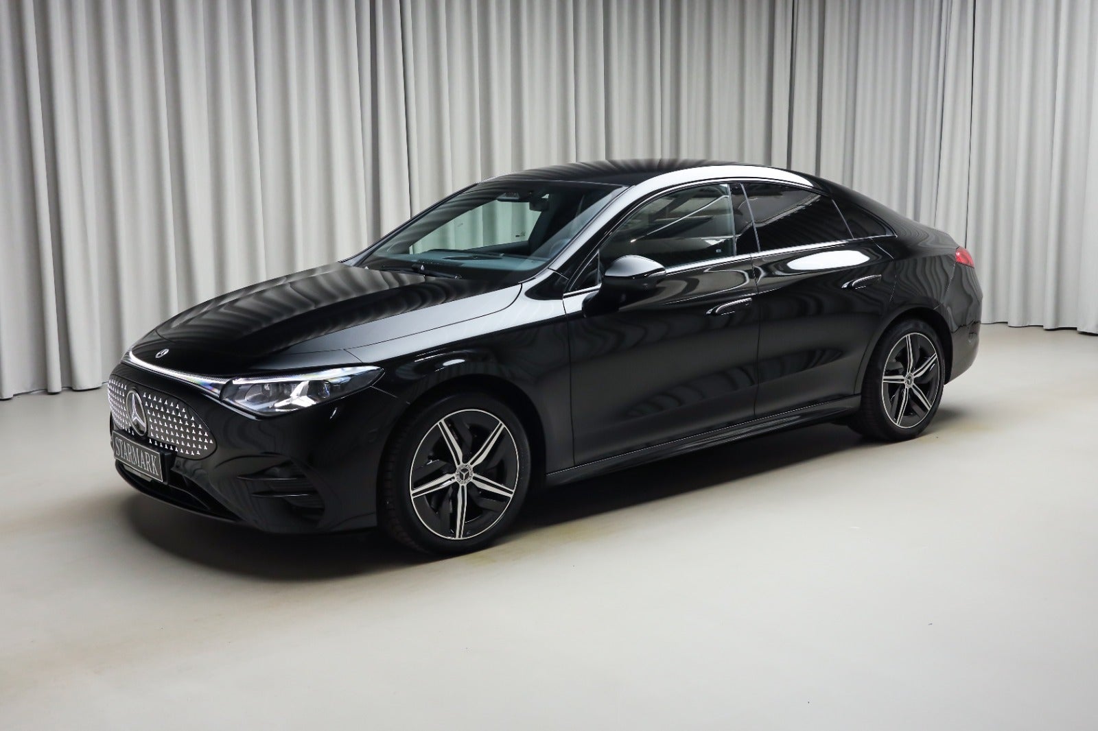 Mercedes-Benz CLA 250+ (1/8)
