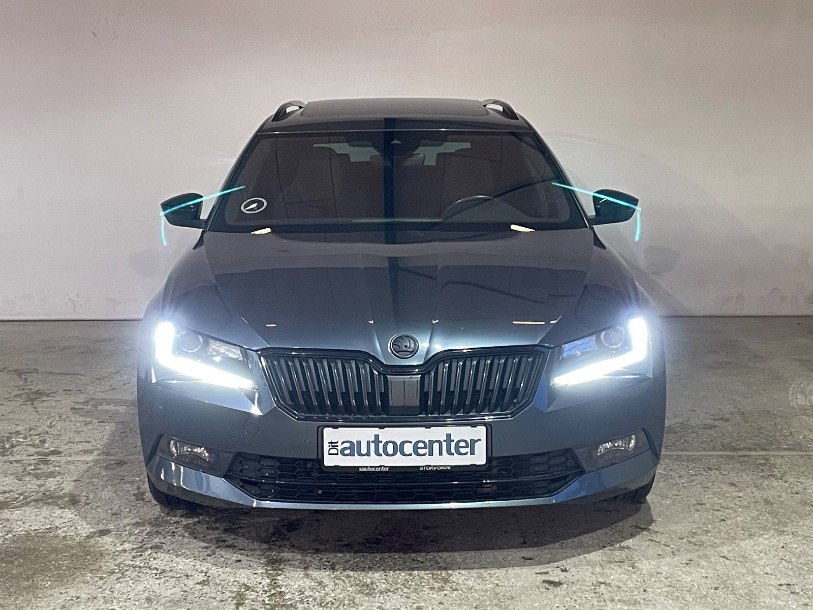 Skoda Superb TDi 190 Sportline Combi DSG